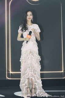 Angelababy feet photo thumbnail