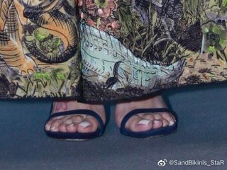 Angelababy feet photo thumbnail