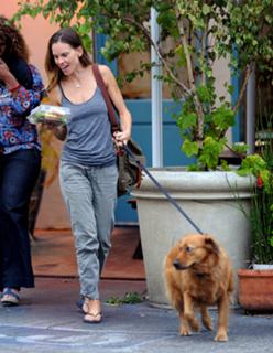 Hilary Swank feet photo thumbnail