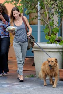 Hilary Swank feet photo thumbnail