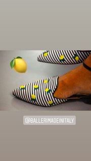 Veronica Maya feet photo thumbnail
