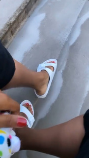 Angela Simmons feet photo thumbnail