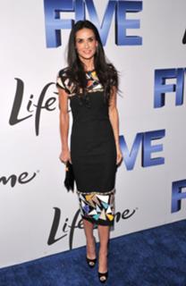 Demi Moore feet photo thumbnail