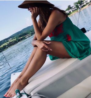 Edyta Górniak feet photo thumbnail
