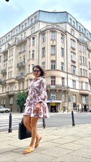 Anna Popek feet photo thumbnail