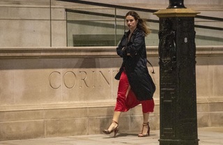 Lily James feet photo thumbnail
