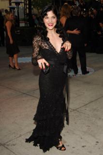 Selma Blair feet photo thumbnail