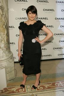 Selma Blair feet photo thumbnail