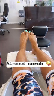 Evelyn Lozada feet photo thumbnail