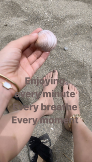 Xenia Tchoumitcheva feet photo thumbnail