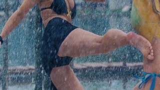 Holly Valance feet photo 1