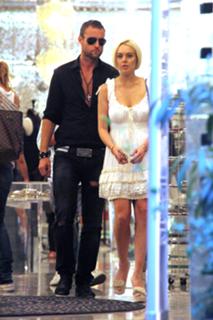 Lindsay Lohan feet photo thumbnail