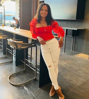 Christina Milian feet photo thumbnail