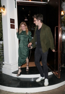 Ellie Goulding feet photo thumbnail