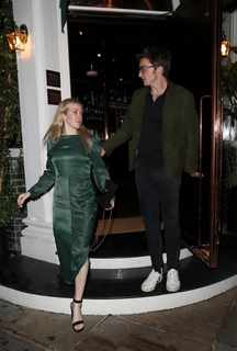 Ellie Goulding feet photo thumbnail