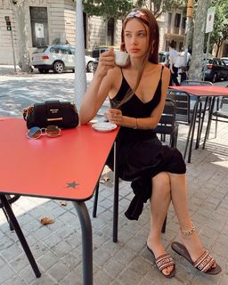 Xenia Tchoumitcheva feet photo thumbnail