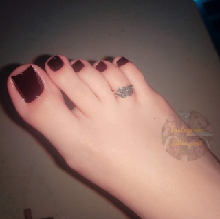 Isa Pes feet photo thumbnail