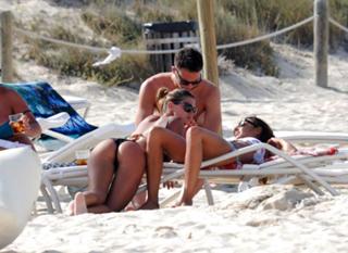 Melissa Satta feet photo thumbnail