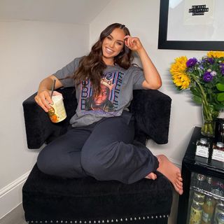 Vicky Pattison feet photo thumbnail