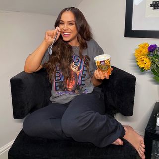 Vicky Pattison feet photo thumbnail
