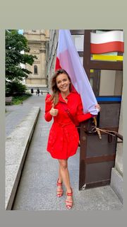 Edyta Herbus feet photo thumbnail