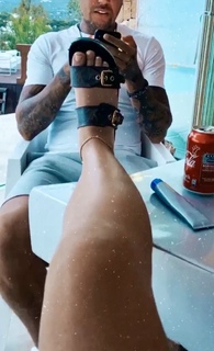 Charlotte Crosby feet photo thumbnail