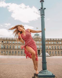 Lola Weippert feet photo thumbnail