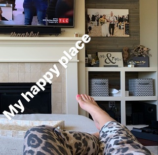 Paige VanZant feet photo thumbnail