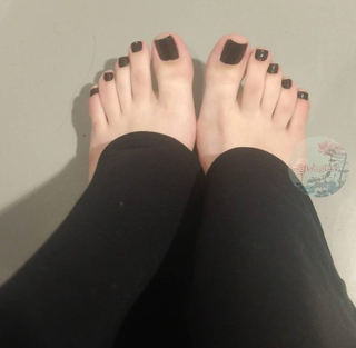 Isa Pes feet photo thumbnail