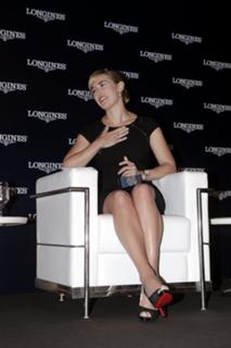 Kate Winslet feet photo thumbnail