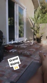Vida Guerra feet photo thumbnail