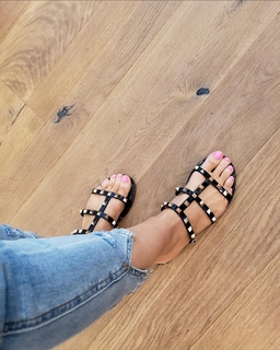 Kyle Unfug feet photo thumbnail