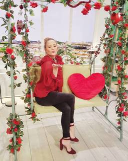 Alina Merkau feet photo thumbnail