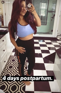 Nicole Polizzi feet photo thumbnail