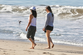 Jennifer Garner feet photo thumbnail