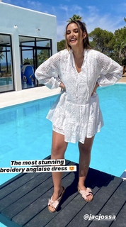 Jacqueline Jossa feet photo thumbnail
