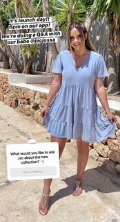 Jacqueline Jossa feet photo thumbnail