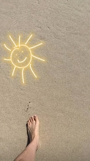 Thalía feet photo thumbnail