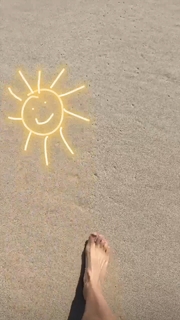 Thalía feet photo thumbnail