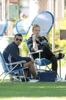 Sophie Turner feet photo thumbnail