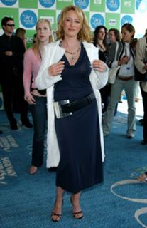 Virginia Madsen feet photo thumbnail