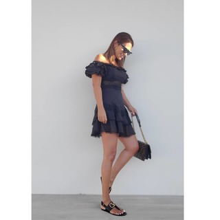 Paula Echevarría feet photo thumbnail