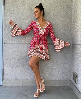 Cristina Pedroche feet photo thumbnail