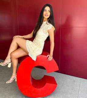 Cristina Pedroche feet photo thumbnail