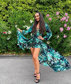 Cristina Pedroche feet photo thumbnail