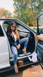 Haifa Wehbe feet photo thumbnail