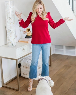 Daisy Fuentes feet photo thumbnail