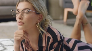 Hailey Bieber feet photo thumbnail