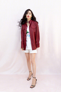 Mi Yang feet photo thumbnail