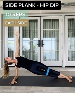 Gisele Bündchen feet photo thumbnail